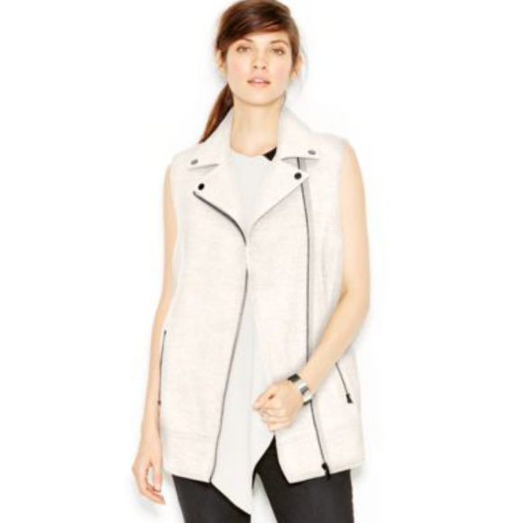 RACHEL Rachel Roy Jackets & Blazers - ⭐️HP⭐️ Rachel Roy Cream Zip Up Moto Vest S